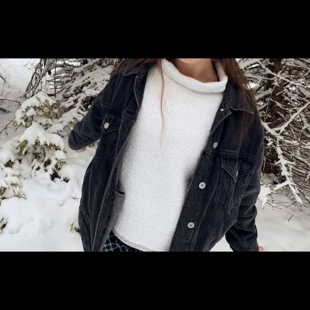 White turtleneck sweater